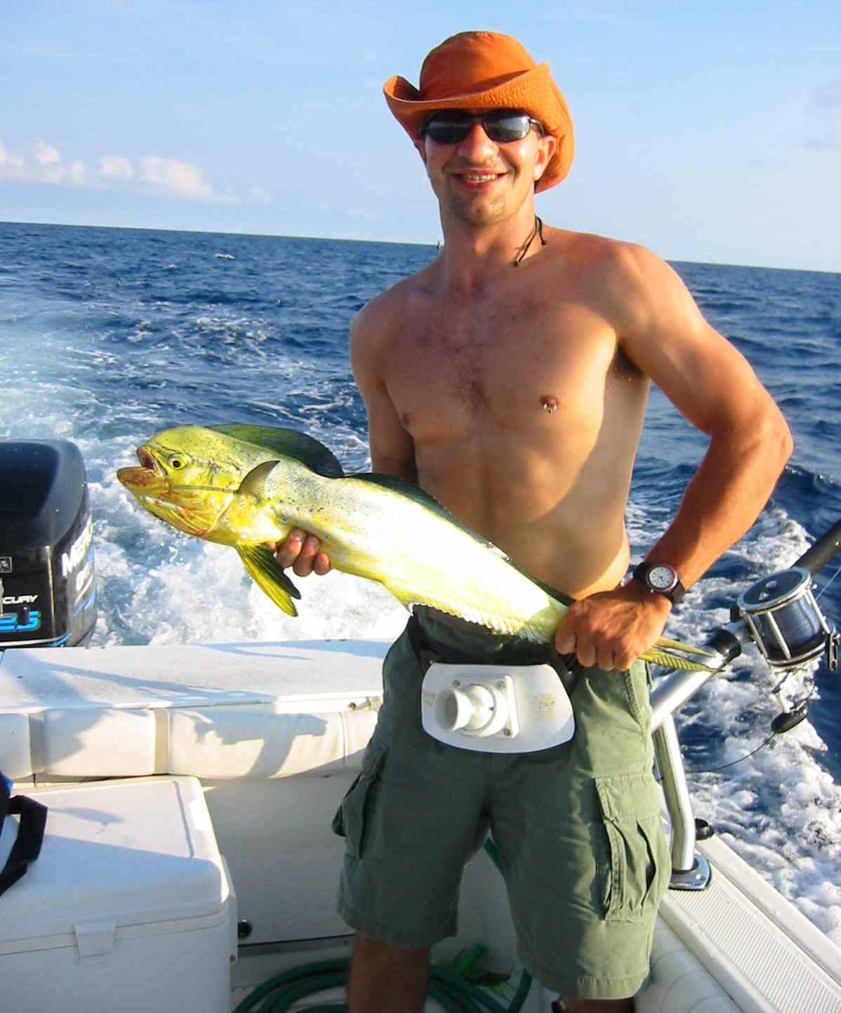 107-0724_IMG.JPG (808406 bytes)