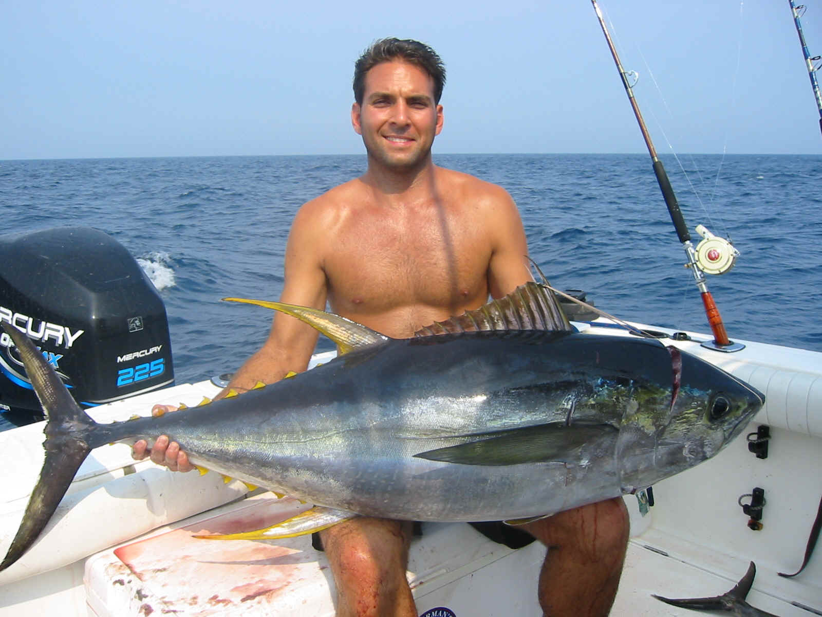 107-0746_IMG.JPG (848439 bytes)