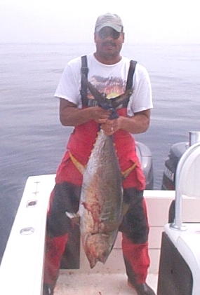 DuaneTunaBoat_cropped.JPG (18864 bytes)