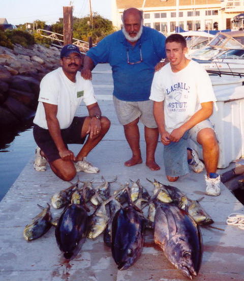 core_trifecta_at_dock_cropped.jpg (58256 bytes)