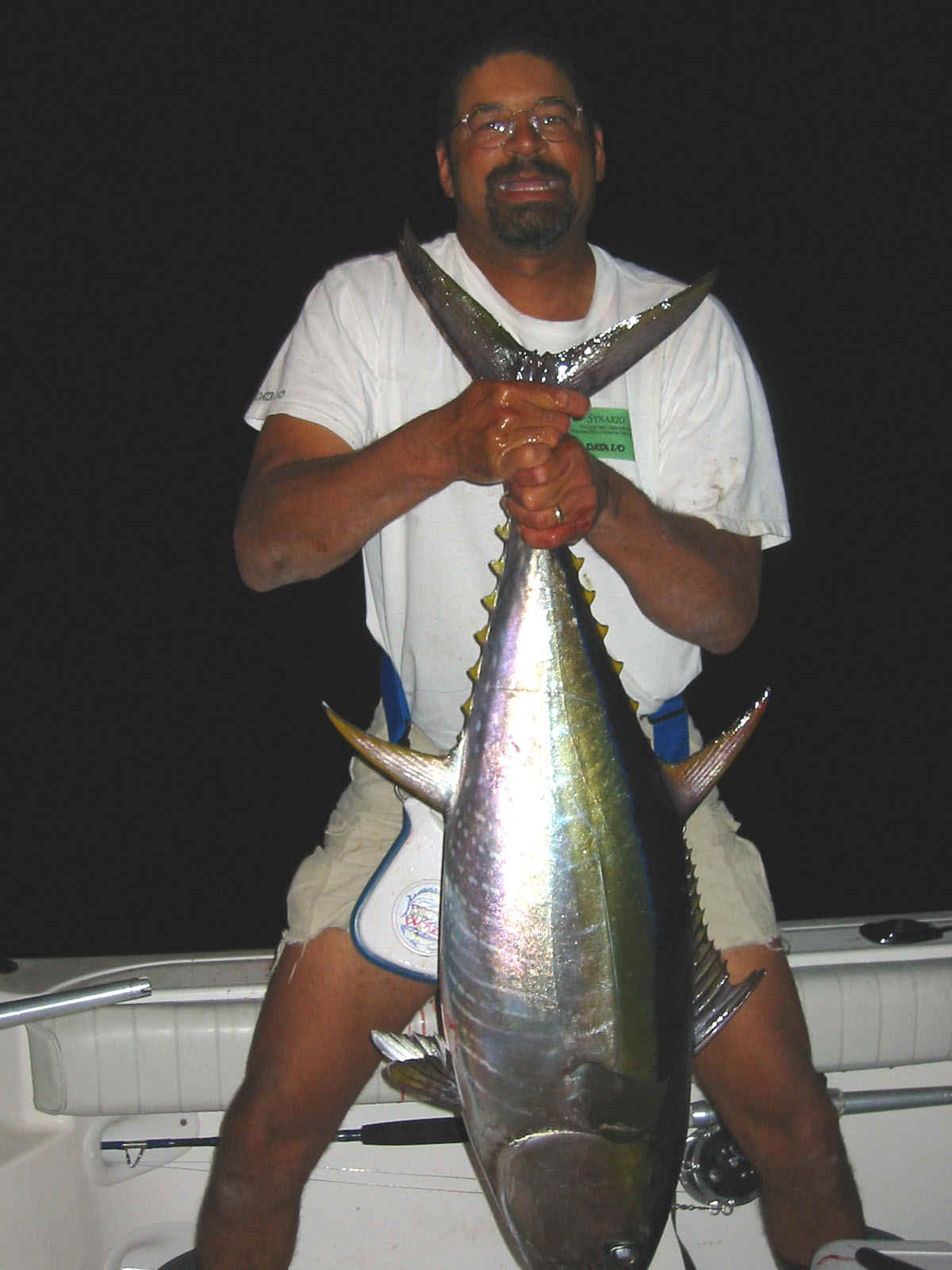 my_night_tuna_brightened.jpg (168935 bytes)